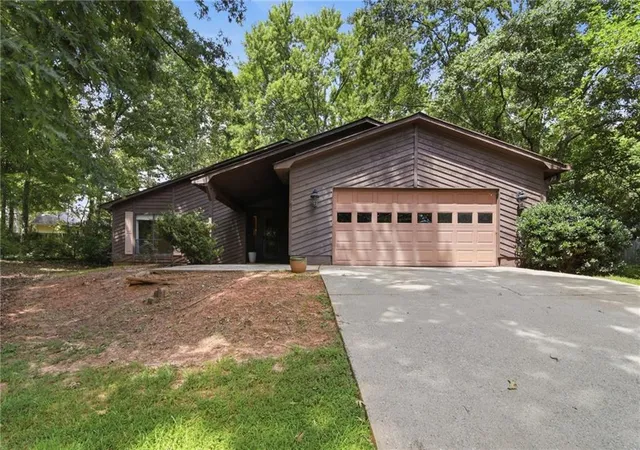 1st image of 3768 Creekstone Dr, Peachtree Corners, GA 30092 | MLS# 7818268