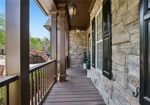 Photo 4 of Single family home for sale at 3180 The Cmns Dr, Cumming, GA 30041 | MLS# 7750914 | Listing updated on 2026-09-16