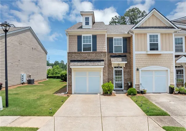 Photo 1 of Townhouse for sale at 1936 Lakeshore Overlook Cir Nw, Kennesaw, GA 30152 | MLS# 7794756 | Listing updated on 2026-08-10