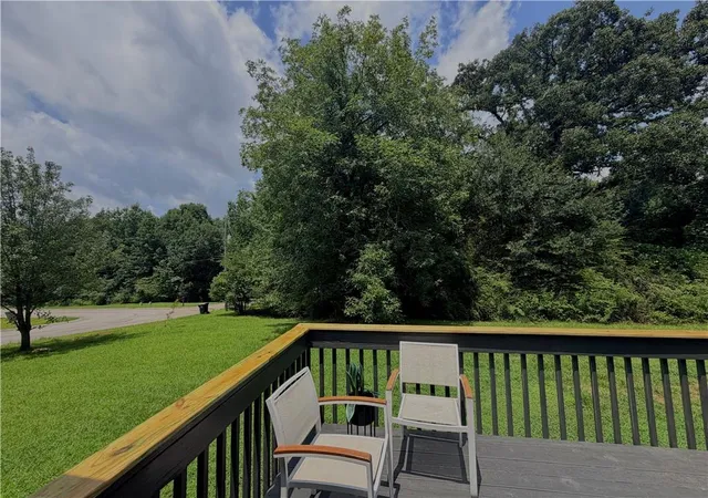 Photo 3 of Sale Pending at 85 Martin St, Carrollton, GA 30117 | MLS# 7818219 | Listing updated on 2026-10-07