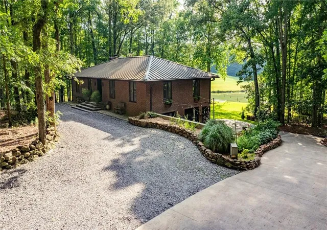 Photo 3 of Single family home for sale at 1145 Brittany Way, Fayetteville, GA 30214 | MLS# 7809544 | Listing updated on 2026-07-24
