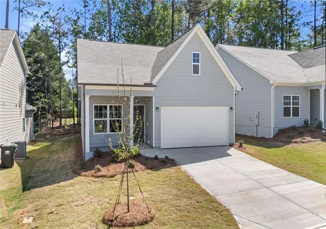 Photo 3 of Single family home for sale at 348 Cedar Hl Dr, Dallas, GA 30132 | MLS# 7752698 | Listing updated on 2026-08-30
