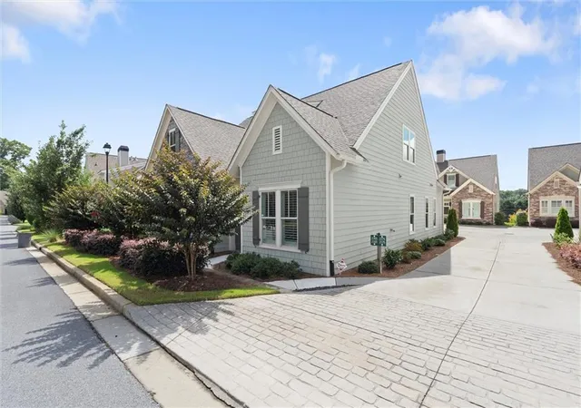 Photo 3 of Sale Pending at 2165 Capers Dr, Marietta, GA 30064 | MLS# 7751125 | Listing updated on 2026-08-21