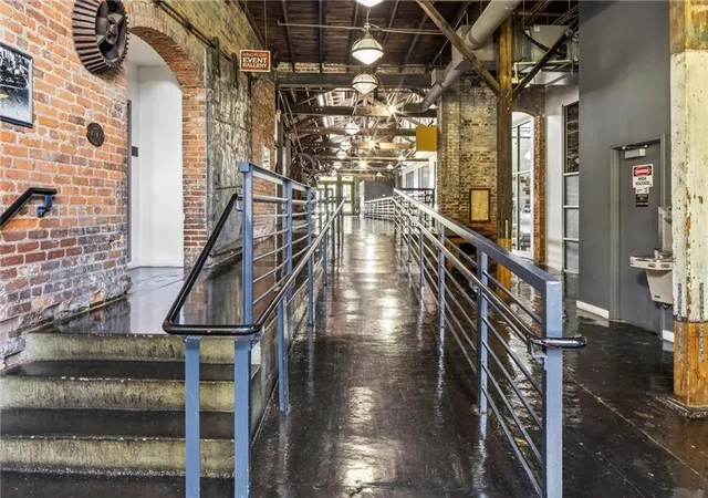 2nd image of 887 W Marietta St Nw, Atlanta, GA 30318