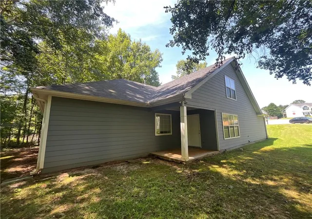 Photo 2 of Single family home for sale at 35 Creekview Ct, Covington, GA 30016 | MLS# 7829137 | Listing updated on 2026-08-29