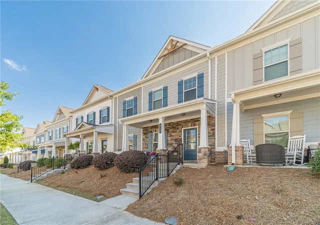 1st image of 512 Green St, Lawrenceville, GA 30046 | MLS# 7766510
