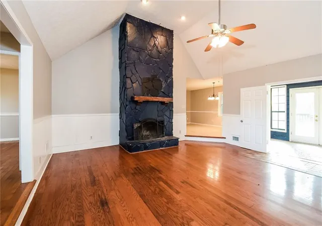 4th image of 3305 Kelly Glen Ct, Dacula, GA 30019 | MLS# 7746103