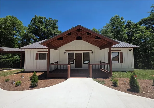 Homes for sale in Cedartown, GA | 1217 Youngs Farm Rd, Cedartown, GA 30125 | MLS# 7768598