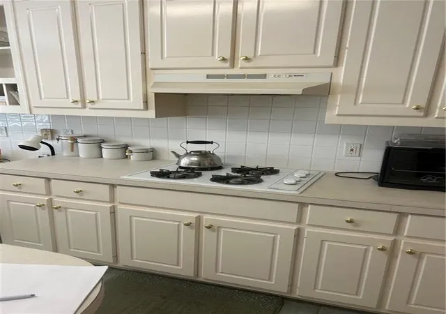 Photo 3 of Sale Pending at 4271 Ivy Run, Ellenwood, GA 30294 | MLS# 7822286 | Listing updated on 2026-09-25