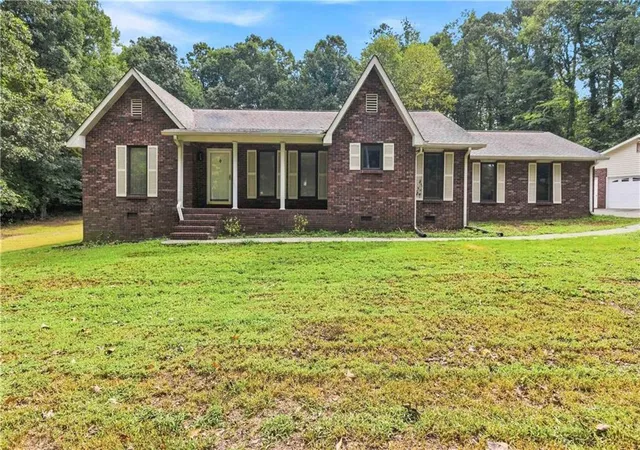 Photo 1 of Single family home for sale at 760 Pine Needle Rd, Hampton, GA 30228 | MLS# 7829079 | Listing updated on 2026-08-31