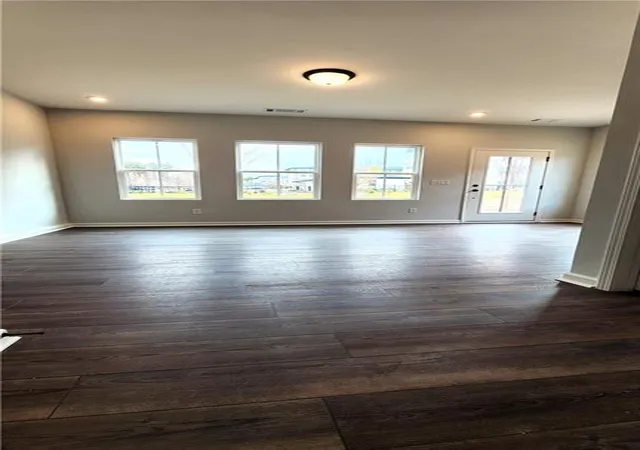 Photo 3 of Townhouse for sale at 800 Cameron Trl, Acworth, GA 30102 | MLS# 7804570 | Listing updated on 2026-07-15