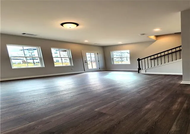 Photo 4 of Townhouse for sale at 800 Cameron Trl, Acworth, GA 30102 | MLS# 7804570 | Listing updated on 2026-07-15
