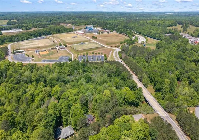 4th image of 218 N Ole Hickory Trl N, Carrollton, GA 30117 | MLS# 7704820