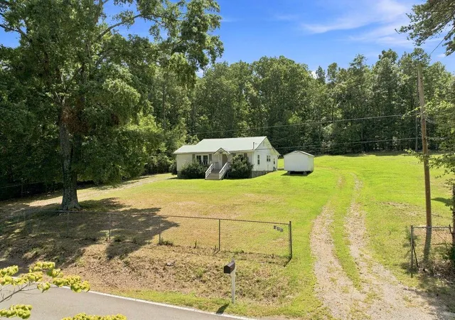 3rd image of 244 Pleasant Valley Rd Se, Silver Creek, GA 30173 | MLS# 7824253