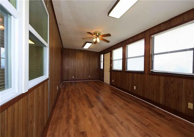 Photo 3 of Townhouse for sale at 260 Country Clb Dr, Jonesboro, GA 30238 | MLS# 7752369 | Listing updated on 2026-04-15
