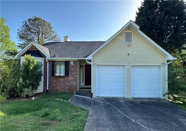 Photo 2 of Single family home for sale at 2820 Skye Ter, Duluth, GA 30096 | MLS# 7537402 | Listing updated on 2026-08-28