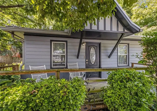 1st image of 16 Bates Ave Ne, Atlanta, GA 30317 | MLS# 7703983