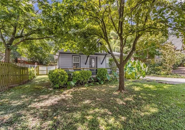 3rd image of 16 Bates Ave Ne, Atlanta, GA 30317 | MLS# 7703983