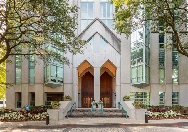 2nd image of 2870 Pharr Court South Nw #1109, Atlanta, GA 30305 | MLS# 7812588