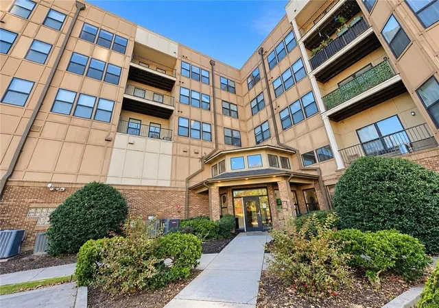 Photo 1 of Sale Pending at 898 Oak St Sw #1215, Atlanta, GA 30310 | MLS# 7853685 | Listing updated on 2026-10-27