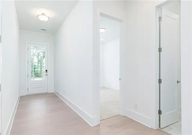 Photo 3 of Single family home for sale at 4320 Waylon Dr, Cumming, GA 30028 | MLS# 7826268 | Listing updated on 2026-09-20