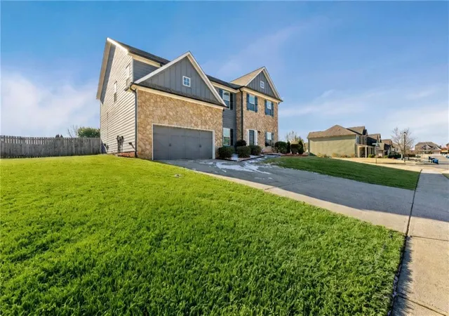 Photo 2 of Single family home for sale at 3181 Day Break Ln, Dacula, GA 30019 | MLS# 7810398 | Listing updated on 2026-08-09