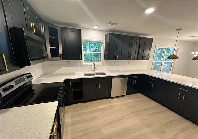 4th image of 2676 Miriam Ln, Decatur, GA 30032 | MLS# 7770333