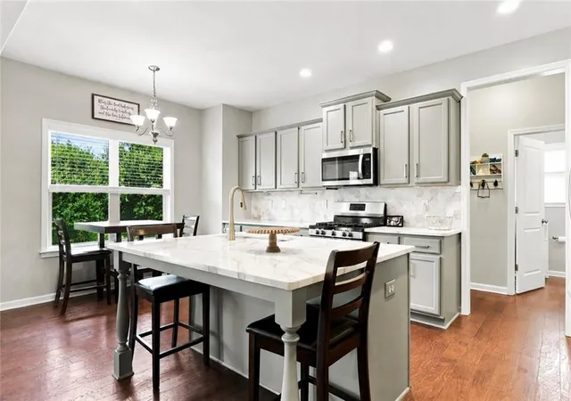 2nd image of 232 South Village Sq, Canton, GA 30115 | MLS# 7824965