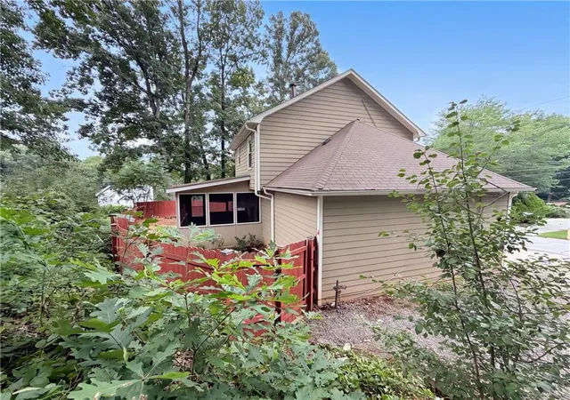 21st image of 215 Arbour Run, Suwanee, GA 30024 | MLS# 7807190