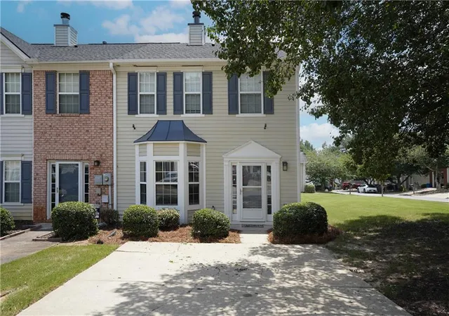 Photo 2 of Townhouse for sale at 249 Timber Gate Dr, Lawrenceville, GA 30045 | MLS# 7795761 | Listing updated on 2026-09-15