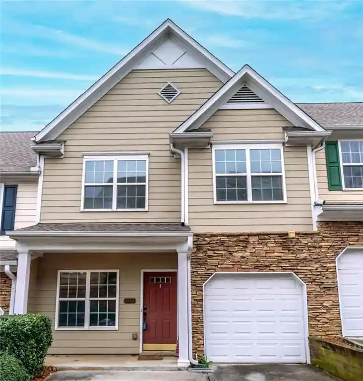 Listing Photo 1 - Condo for sale in 2040 Hoods Fort Cir located at 2040 Hoods Fort Cir, Kennesaw, GA 30144 - Unit #18