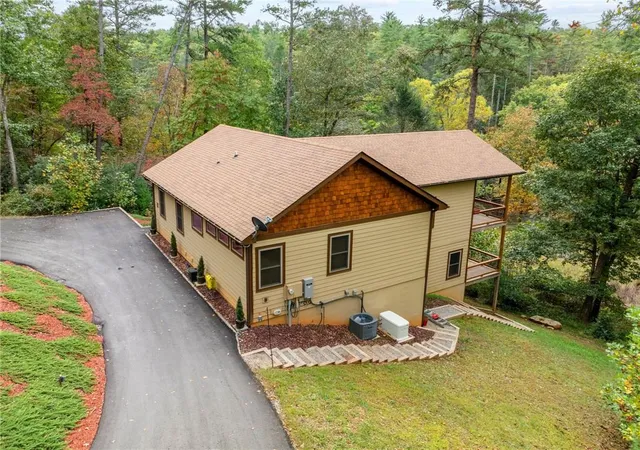 5th image of 292 Silver Fox Trl, Blue Ridge, GA 30513 | MLS# 7722037