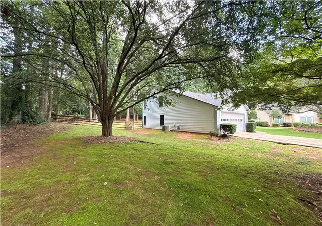 3rd image of 150 Ocee View Ct, Johns Creek, GA 30022 | MLS# 7818214
