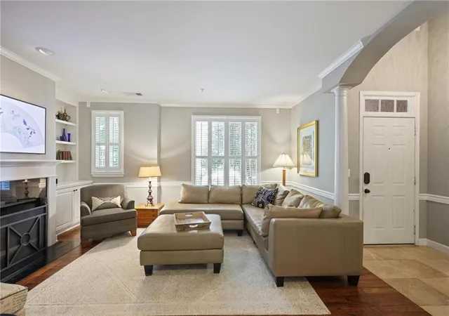 Photo 4 of Sale Pending at 1182 Brookhaven Glen NE, Brookhaven, GA 30319 | MLS# 7807238 | Listing updated on 2026-08-31