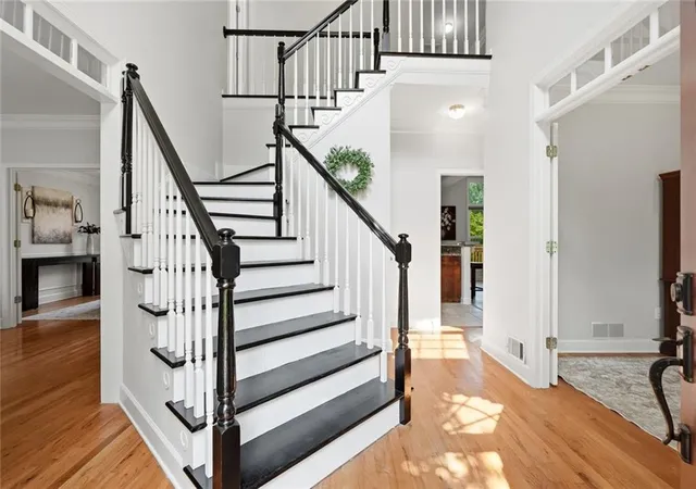 3rd image of 2332 Merrymount Dr, Suwanee, GA 30024 | MLS# 7796361