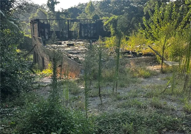 Photo 1 of Land for sale at 2811 Palm Dr, Atlanta, GA 30344 | MLS# 7824963 | Listing updated on 2026-08-24