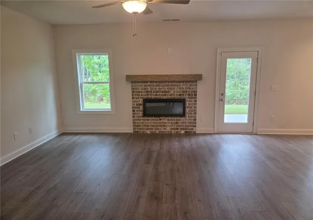4th image of 105 Southview Dr, Ellenwood, GA 30294 | MLS# 7794538