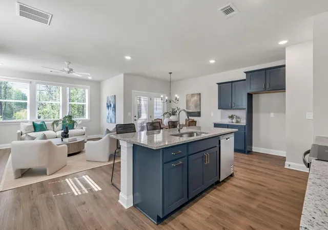 5th image of 1516 Thurcroft Ln, Lawrenceville, GA 30043 | MLS# 7748970