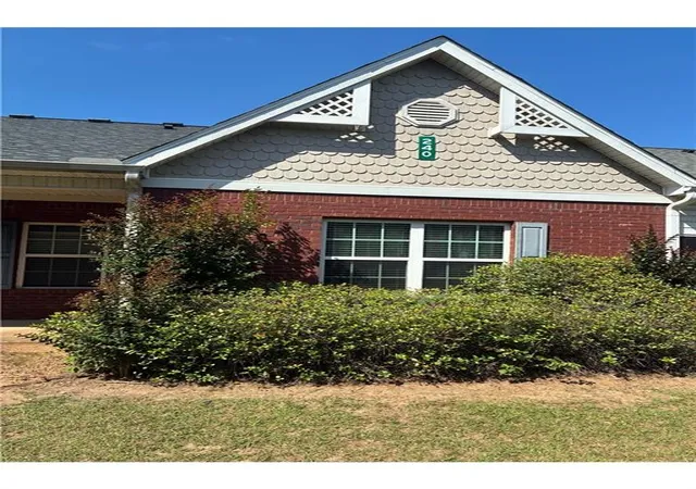 Photo 2 of Townhouse for sale at 240 Valley Hl Rd Sw, Riverdale, GA 30274 | MLS# 7793515 | Listing updated on 2026-06-24