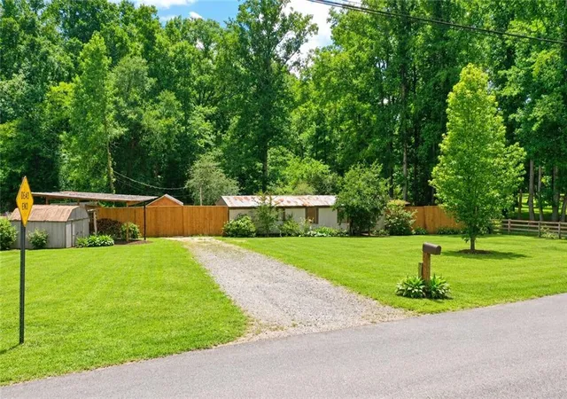 1st image of 236 Pinewood Trl, Dawsonville, GA 30534 | MLS# 7812126
