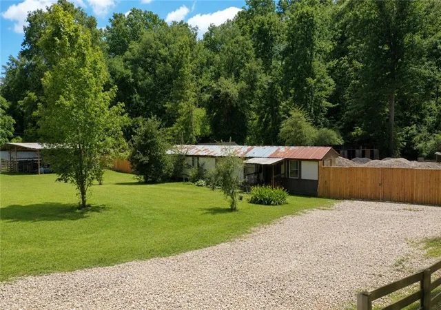 2nd image of 236 Pinewood Trl, Dawsonville, GA 30534 | MLS# 7812126
