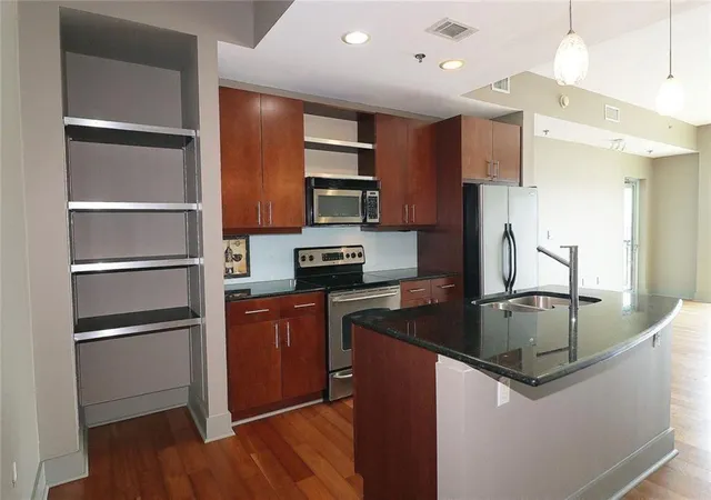 Photo 4 of Condo for sale at 4561 Olde Perimeter Way #608, Atlanta, GA 30346 | MLS# 7801083 | Listing updated on 2026-08-24