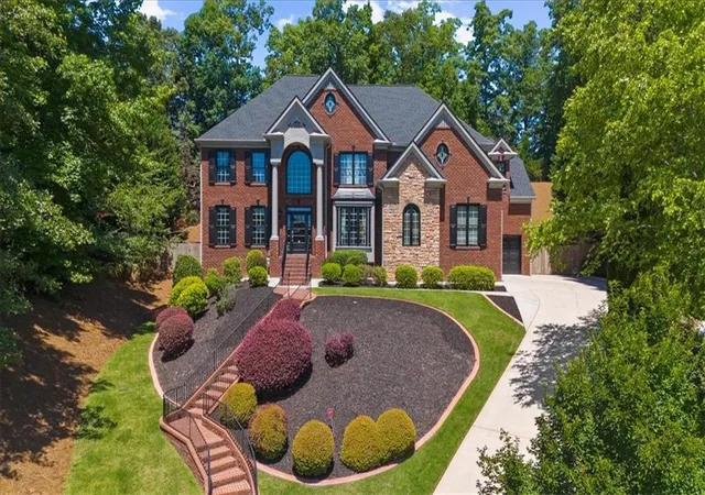 2nd image of 1370 Boomer Cir, Suwanee, GA 30024 | MLS# 7799234
