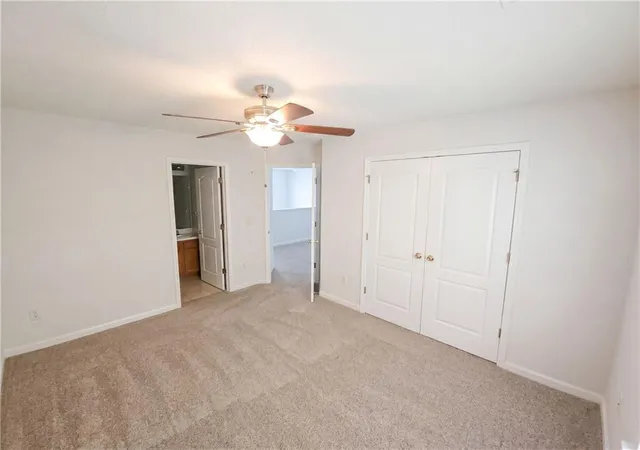 Photo 3 of Sale Pending at 220 Fox Crk Blvd, Woodstock, GA 30188 | MLS# 7792432 | Listing updated on 2026-09-15