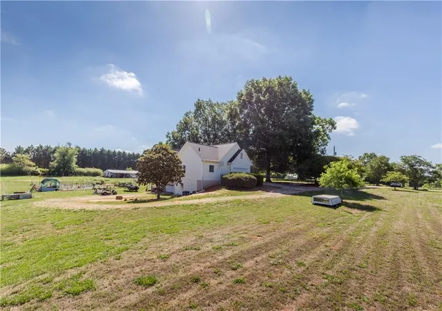 Homes for sale in Maysville, GA | 75 W Ridgeway Rd, Maysville, GA 30558 | MLS# 7767048