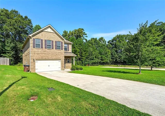 Photo 2 of Single family home for sale at 1735 Tricklin Springs, Mcdonough, GA 30252 | MLS# 7823012 | Listing updated on 2026-09-02