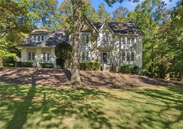 Photo 2 of Single family home for sale at 2260 River Cliff Dr, Roswell, GA 30076 | MLS# 7860933 | Listing updated on 2026-10-30
