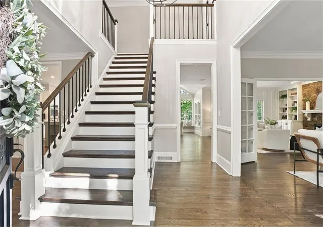 Photo 3 of Single family home for sale at 2260 River Cliff Dr, Roswell, GA 30076 | MLS# 7860933 | Listing updated on 2026-10-30