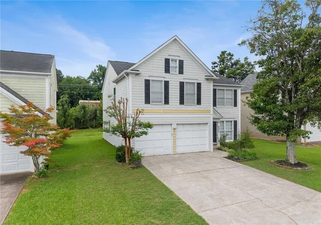Photo 2 of Single family home for sale at 3230 Binghampton Ln, Lawrenceville, GA 30044 | MLS# 7808106 | Listing updated on 2026-09-19