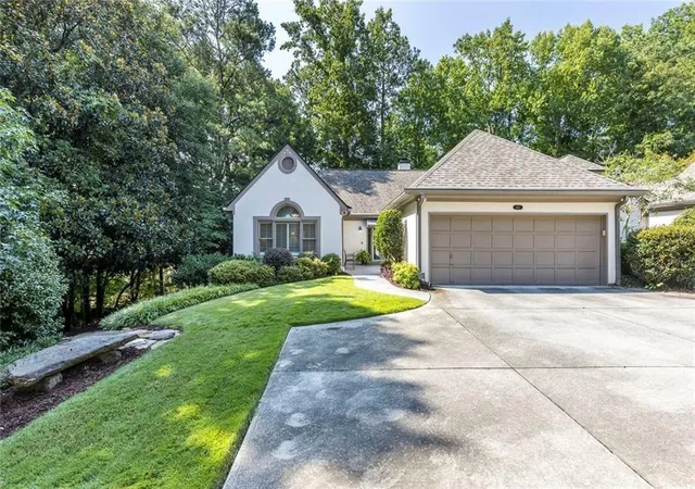 1st image of 450 Greenlaurel Dr Ne, Sandy Springs, GA 30342 | MLS# 7821651